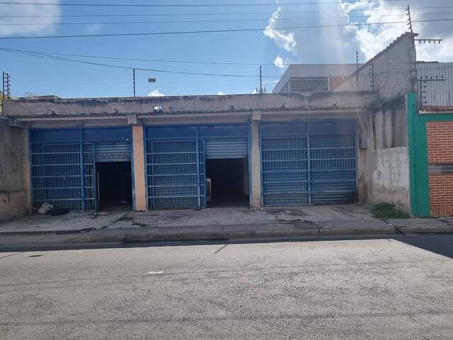 Venta en Centro de Los Guayos - Los Guayos