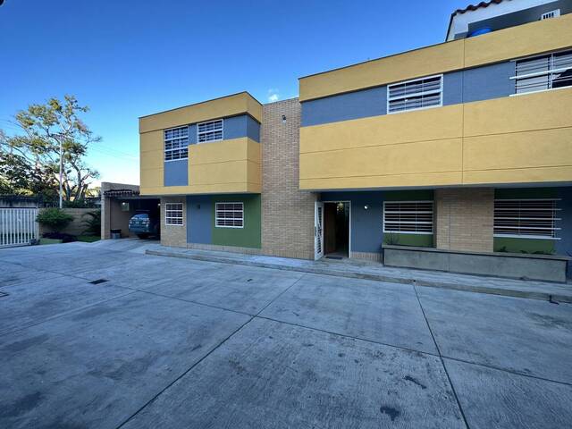 #246423 - Townhouse para Venta en Valencia - G - 1