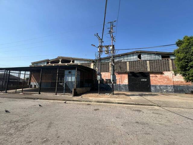 #250205 - Galpón para Venta en Valencia - G