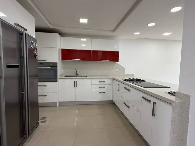 #26405 - Townhouse para Venta en San Diego - G