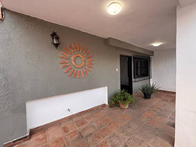 #27202 - Casa para Venta en Valencia - G - 2