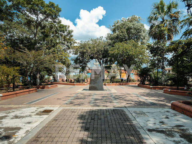 #307194 - Terreno para Venta en San Diego - G - 3