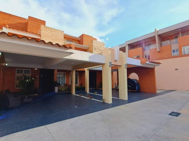 Townhouse para Venta en Valencia - 2