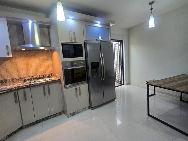 Townhouse para Alquiler en Valencia - 2