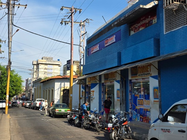 Local / Casa Comercial para Venta en Valencia - 2