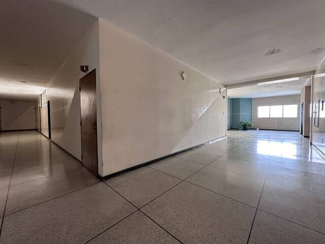 Edificio comercial para Venta en Valencia - 4