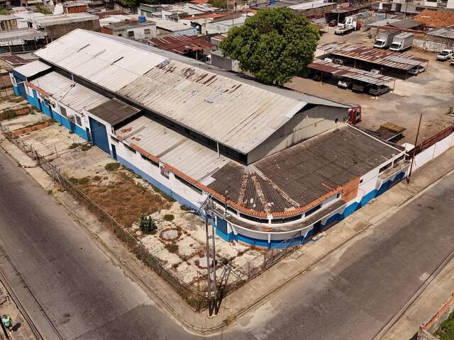 Galpón para Venta en Valencia - 4