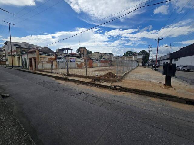 Venta en Avenida Cedeño - Valencia